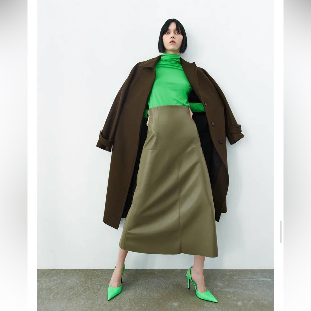 New Zara faux leather green midi skirt